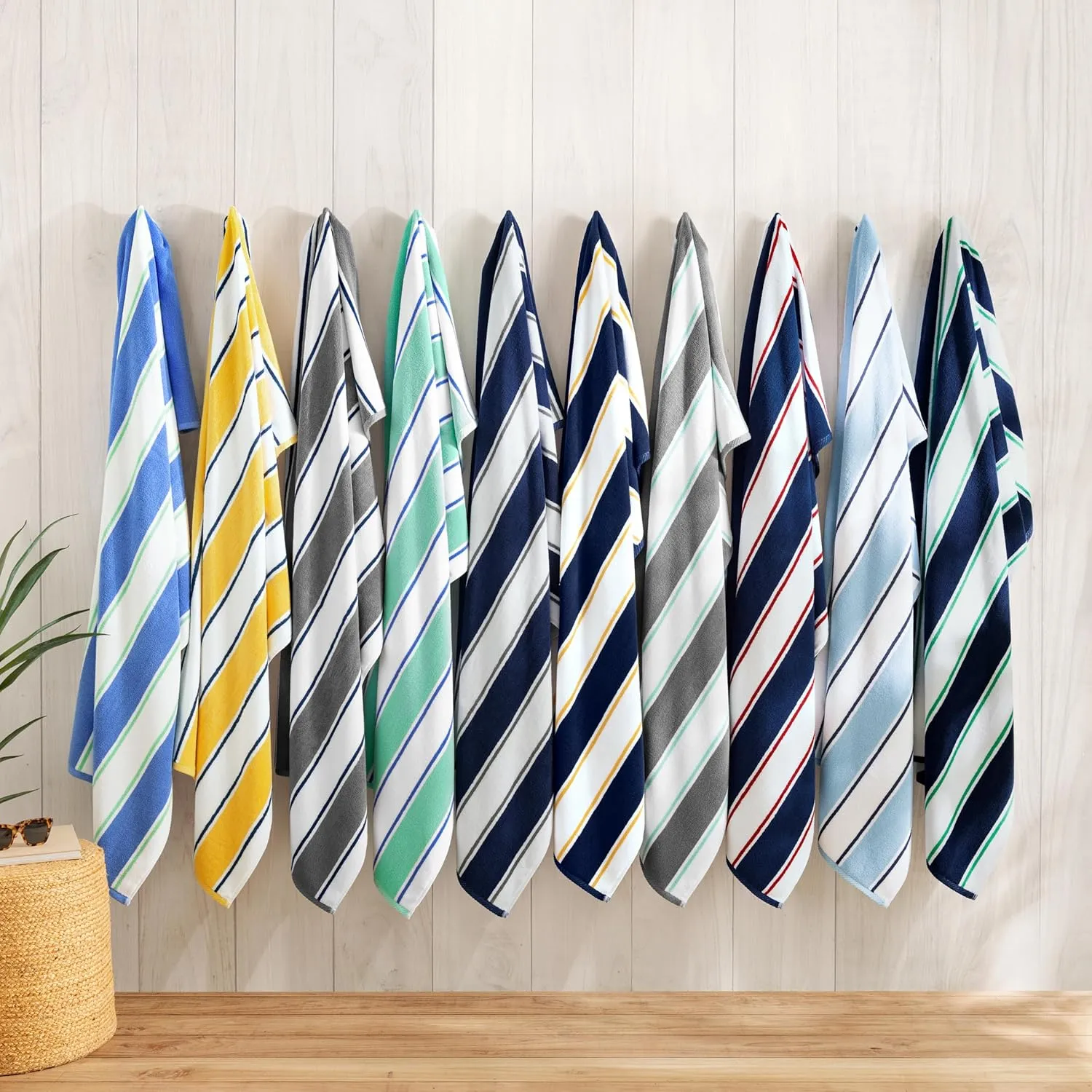 Aston & Arden Striped Beach Towel - Oversized 35 x 70 Soft Plush Thick Cotton, 600 GMS Heavy & Luxury for Pool Chairs, Resort, and Hot Tub, Navy/Green
