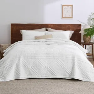 Bedsure Boho Quilt King Size - Lightweight Soft Bedspread Coverlet for All Seasons, Farmhouse Geometric Stitched Pattern Bedding Set with 2 Pillow Shams, White, 106x96 inches