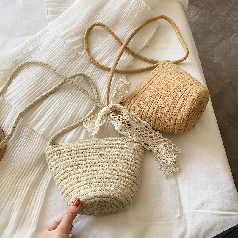 creamtopmall Minimalist Straw Bag, Crossbody Straw Bag, Small Tote Bag, Cute Market Canvas Bag for Women, Beach Summer Handwoven Travel Bag, Basket Bag