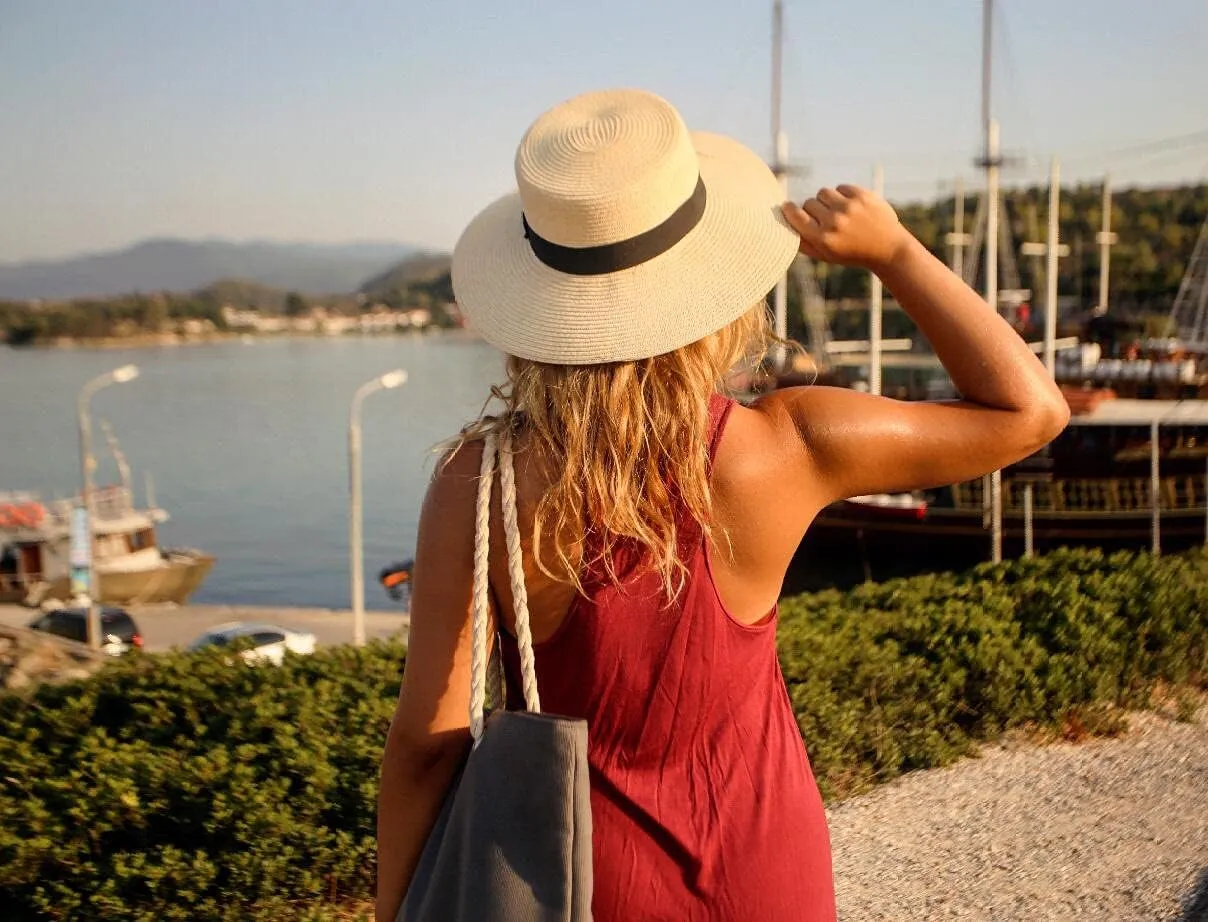 Lanzom Sun Hats for Women Wide Brim Straw Boater Hat Foldable Packable Beach Hat for Summer Fit Size 6 8/7-7 1/4