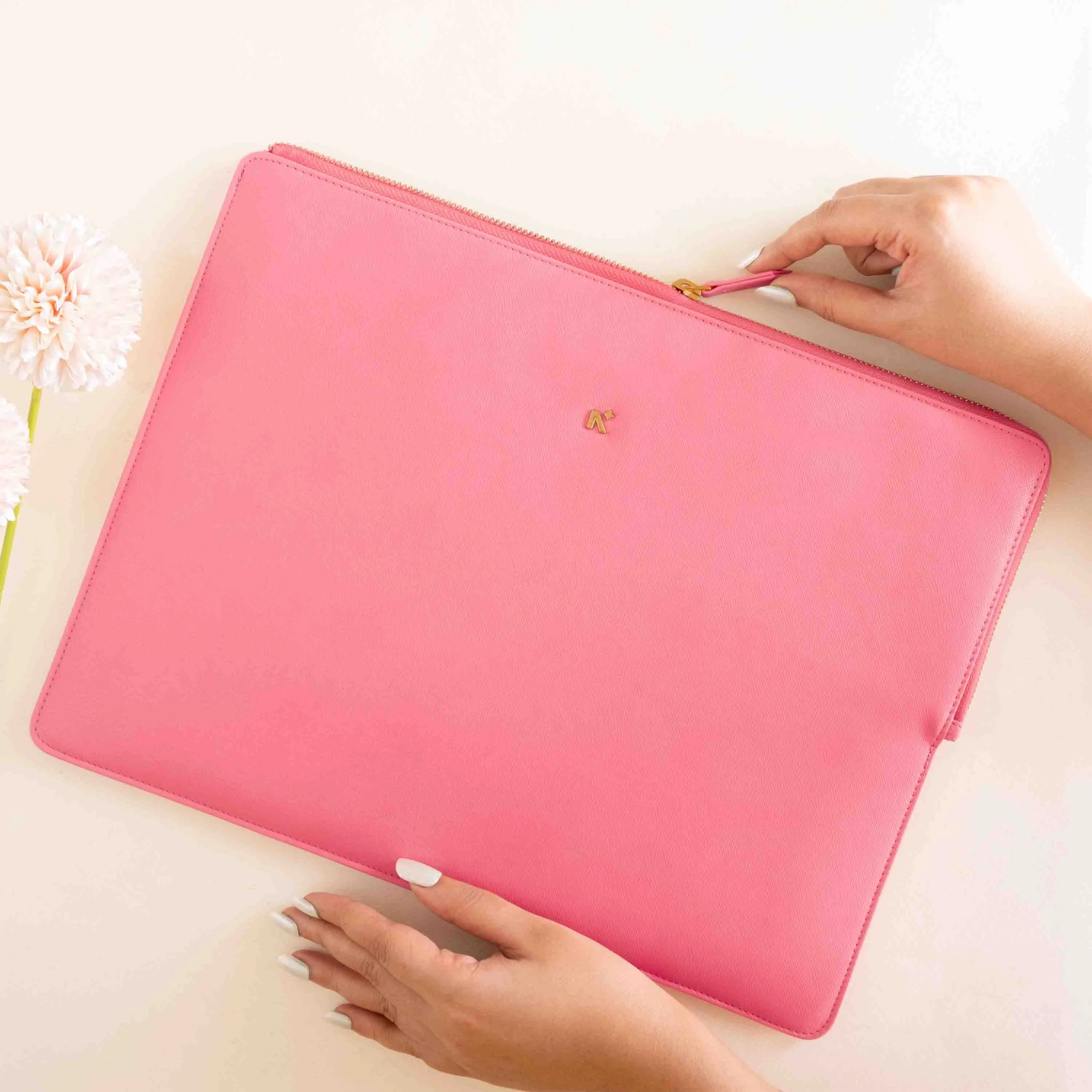 LAPTOP SLEEVE - ZIPPER CLOSURE