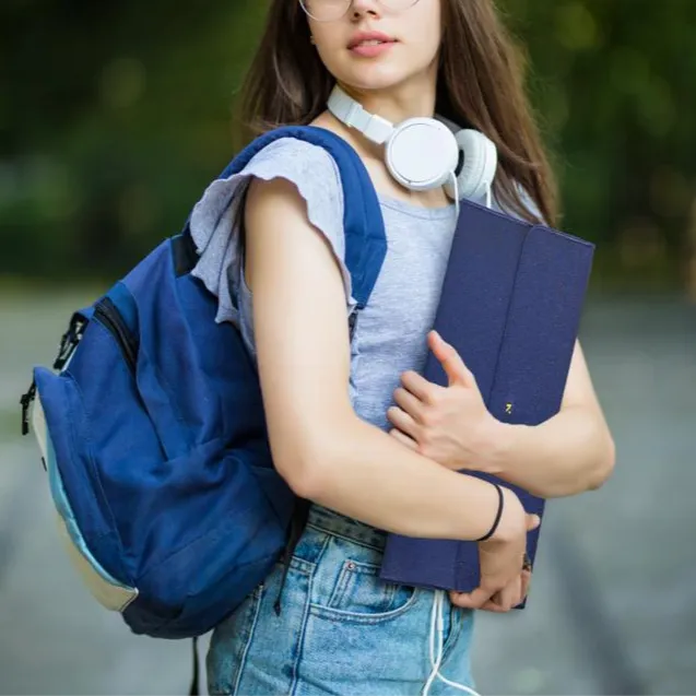 LAPTOP SLEEVE - ZIPPER CLOSURE
