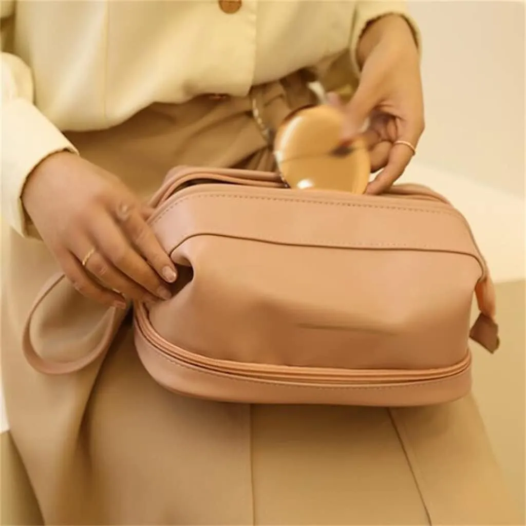 Large Capacity Layer Portable Cosmetic Bag Portable Travel Cosmetics Storage Bag(E)