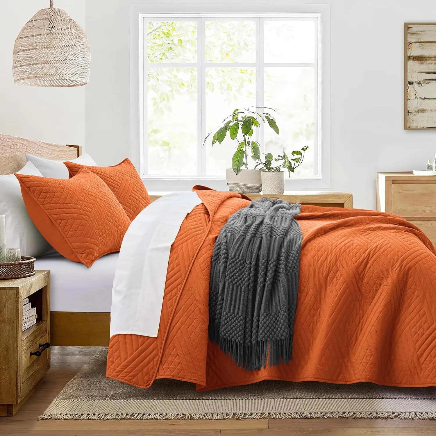 Lavsiry Burnt Orange Quilt Twin Size with Striped Pattern, Lightweight Soft Summer Thin Microfiber Bedspread & Coverlet Bedding Set for All Seasons - 2 Piece(1 Quilt, 1 Pillow Sham)