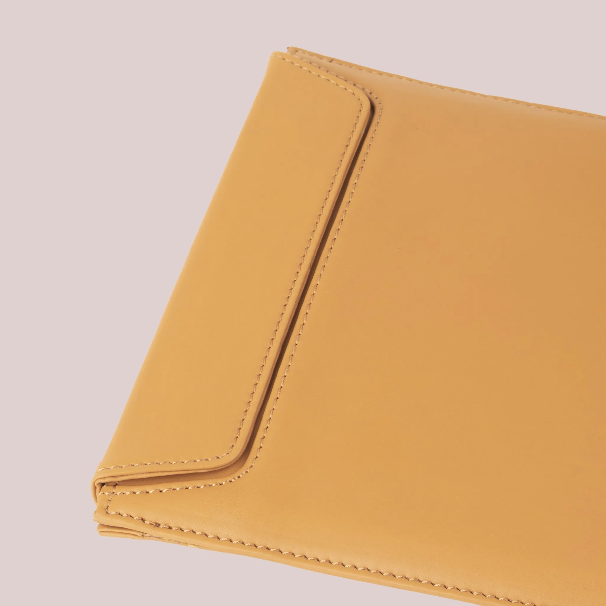 MacBook Pro 16 Note sleeve - Cognac