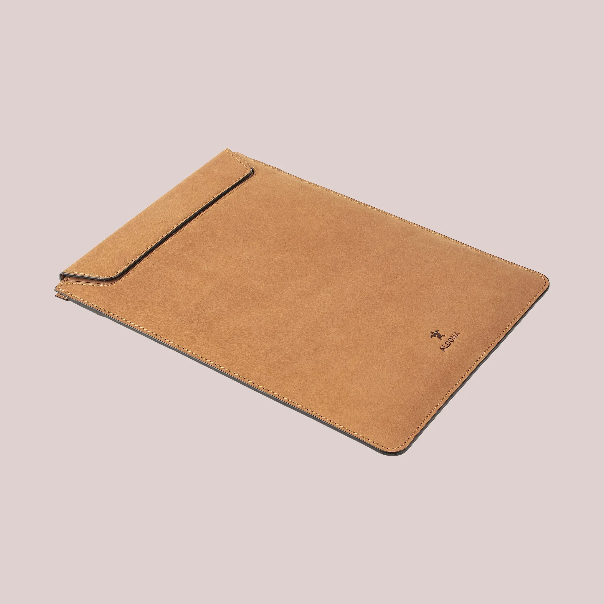 MacBook Pro 16 Note sleeve - Cognac