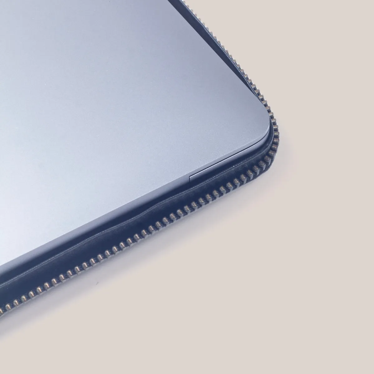 MacBook Zippered Laptop Case - Felt and Tan Crunch
