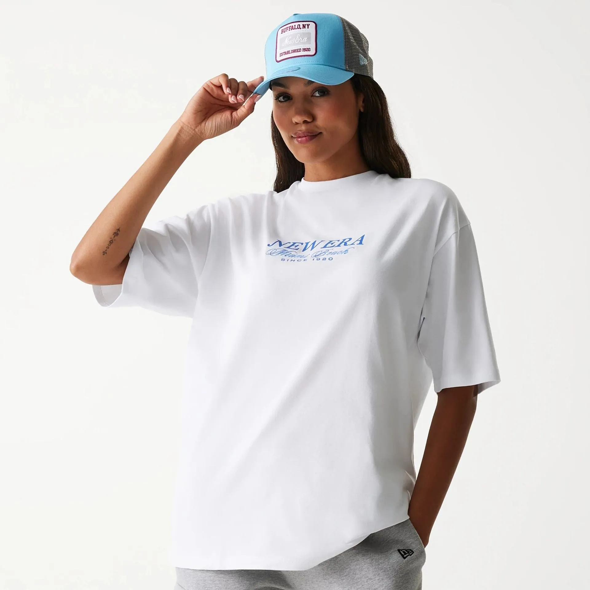 New Era Vacation Graphic White Oversized T-Shirt
