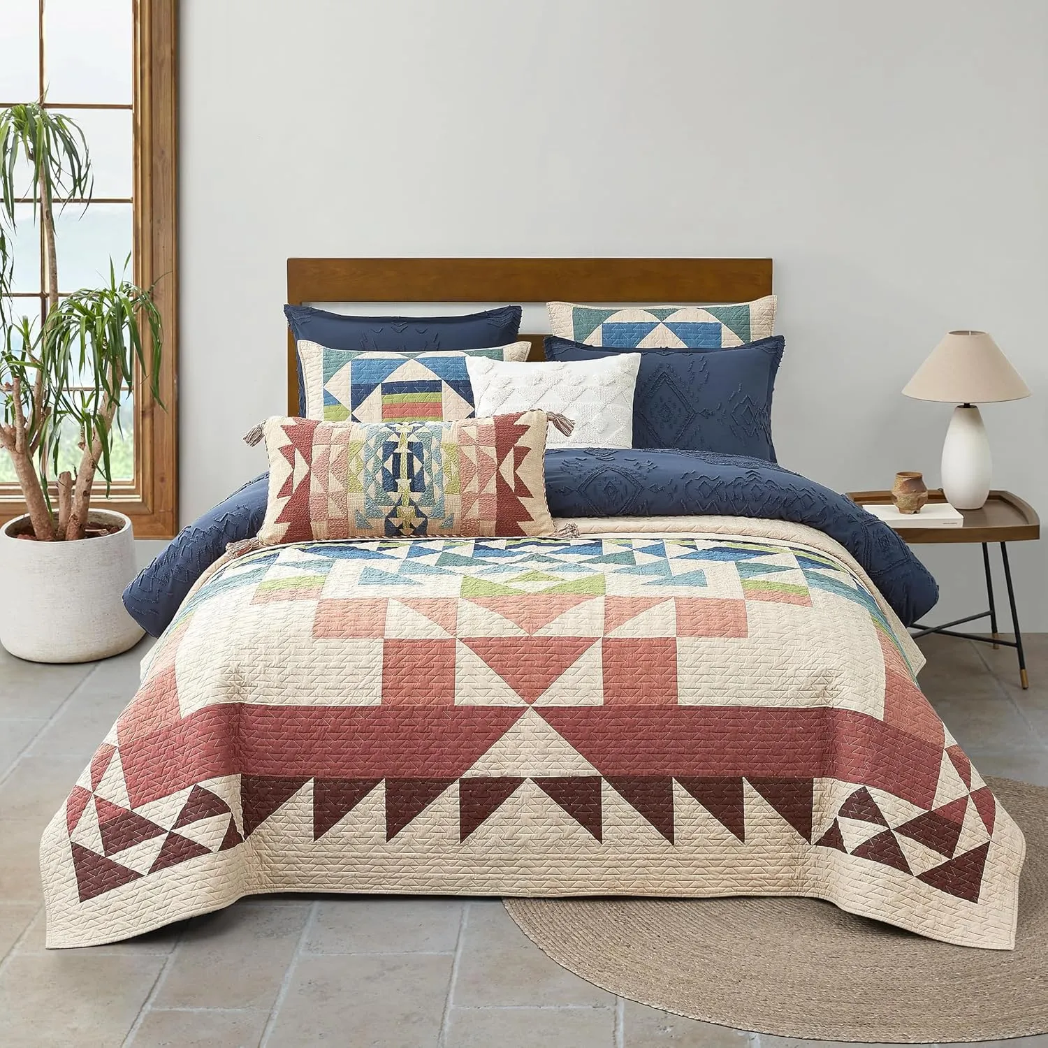PENDLETON Opal Springs Pieced Quilt Set Soft Cotton Bed Cover Rustic Home Decor Bedspread Luxury Coverlet Set Cozy Lightweight Quilt and Pillow Shams Set, Tan (Full/Queen)