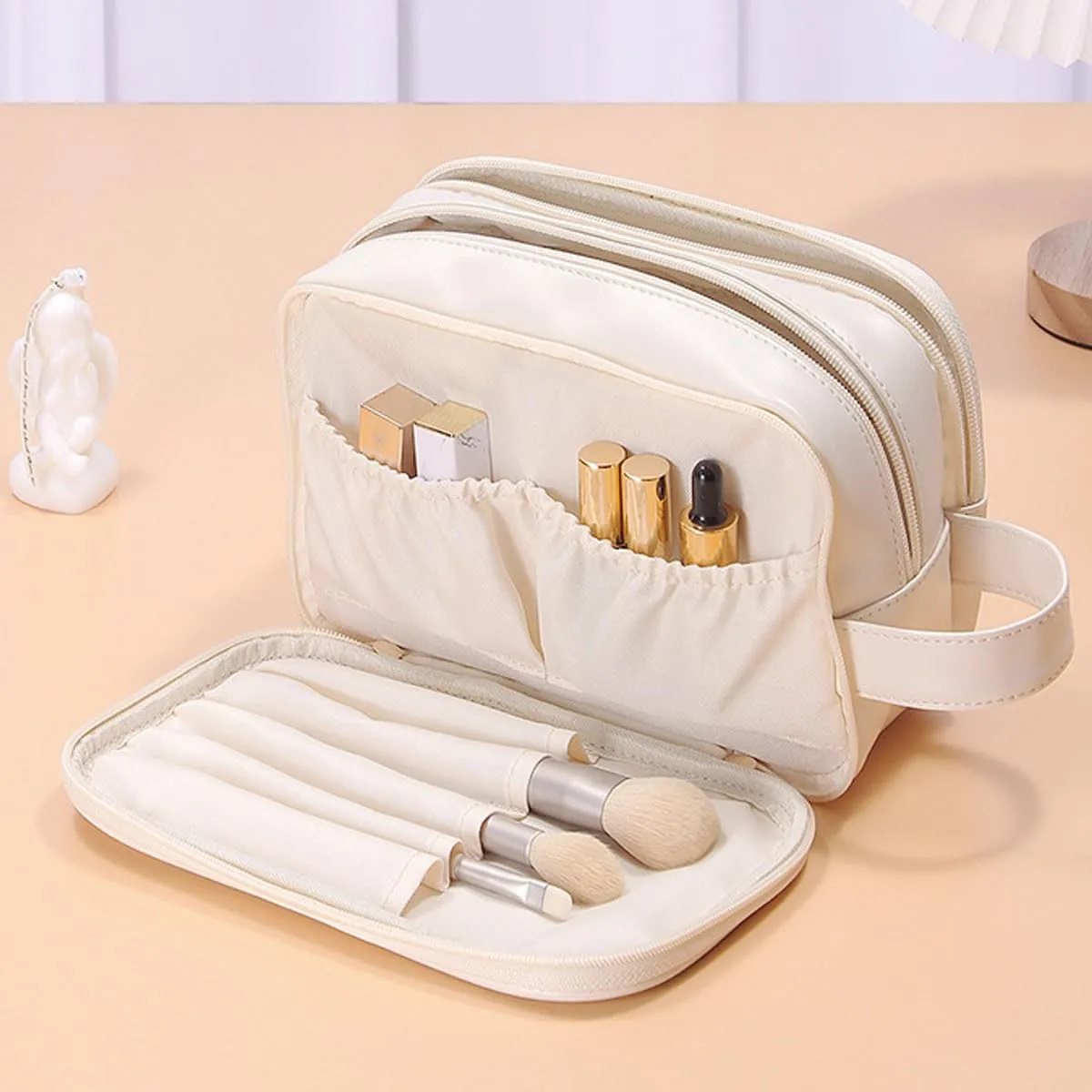 Portable Large Capacity Cosmetic Bag, Skincare Products, Makeup Brush Storage Bag, with Compartment Makeup Bag (Brown)