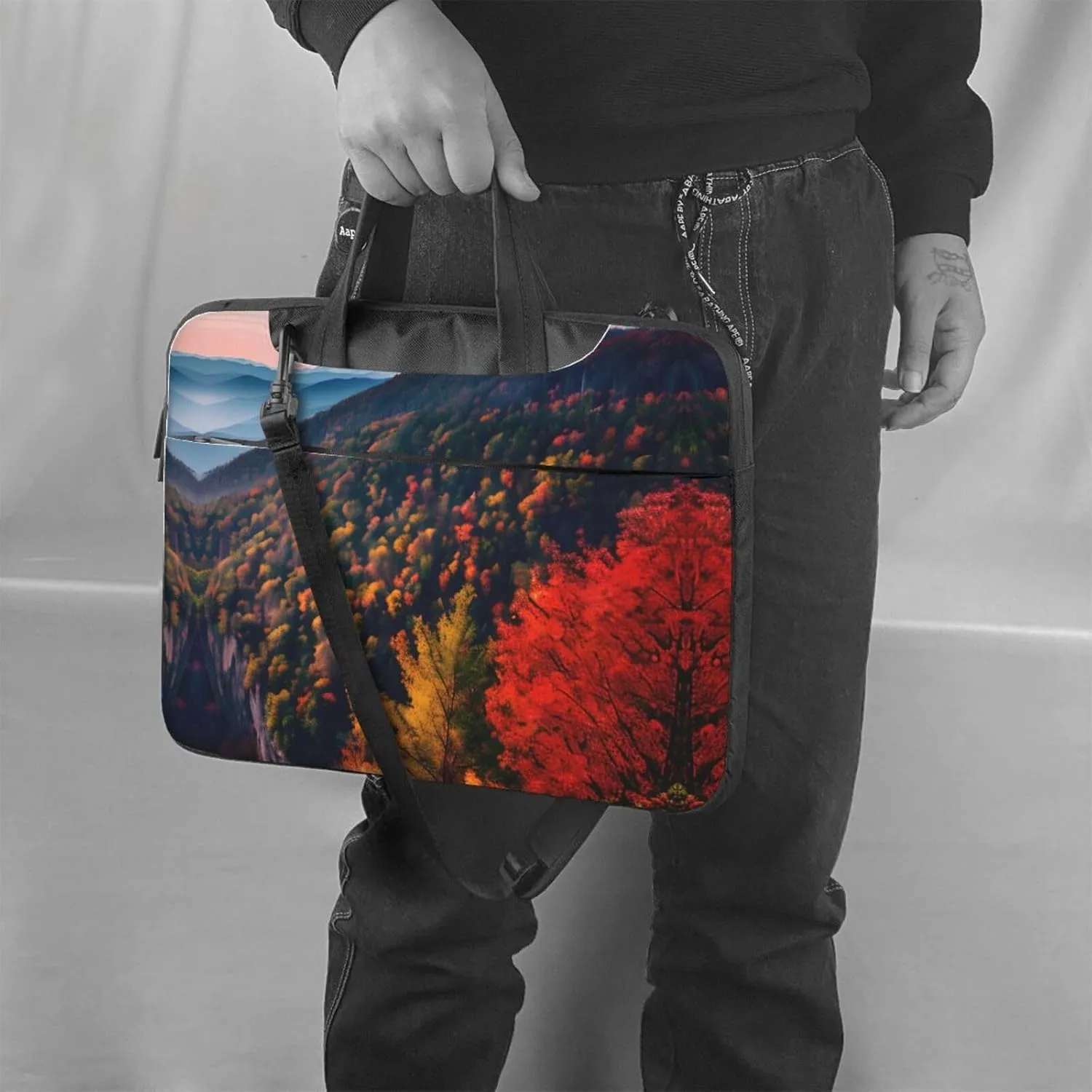 Smokey Mountain Cliff Print Notebook Computer Protective Carrying Cover With Pocket,13 Inch Laptop Shoulder Bag