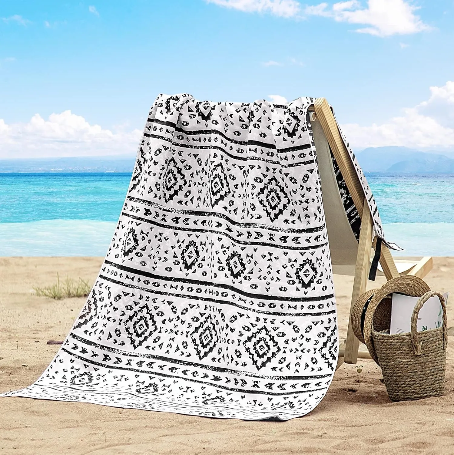 Vessia Black and White diamond Boho Large Beach Towel 35x75inches, 90% Polyester and 10% Polyamide, Quick Dry Sand Free Absorbent Oversized, Lightweight Cute Towel For Yoga Travel Swimming Pool Picnic