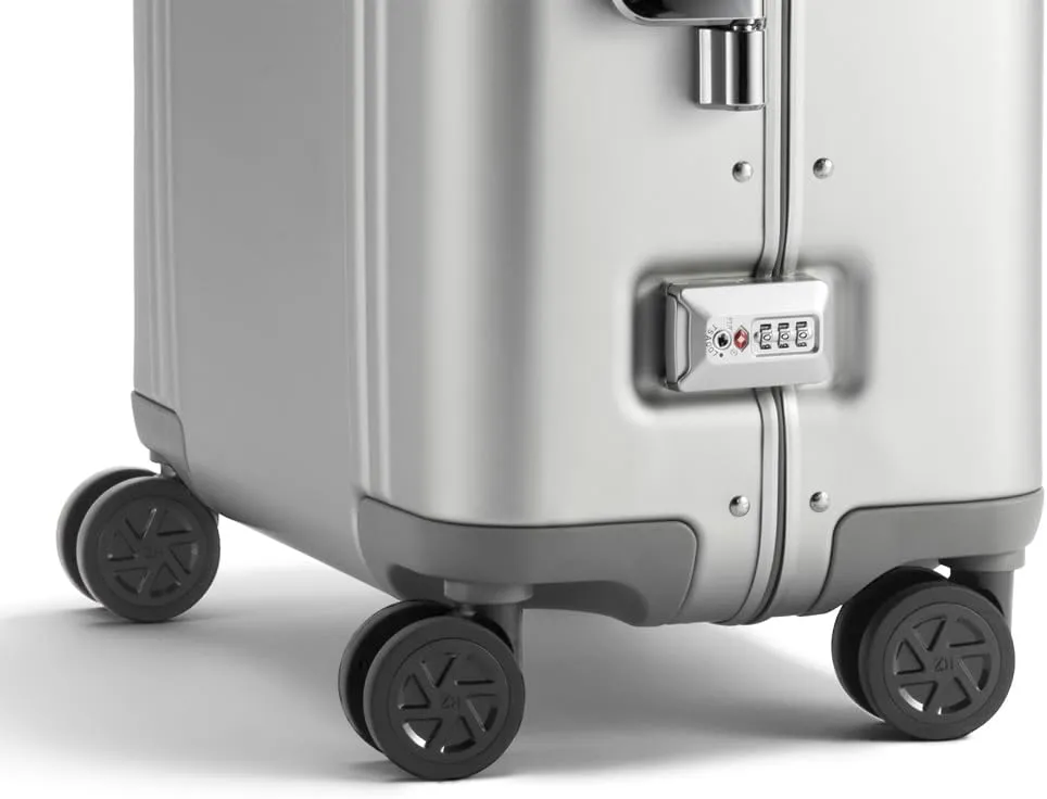 ZERO Halliburton Classic Aluminum 3.0 Medium Zipperless Luggage, Hardside Suitcase with Wheels, Auto-Return Pull Handle, Double Latch Locks- TSA Accepted, Interior Divider, 24-Inch 59L, Sunset Gold