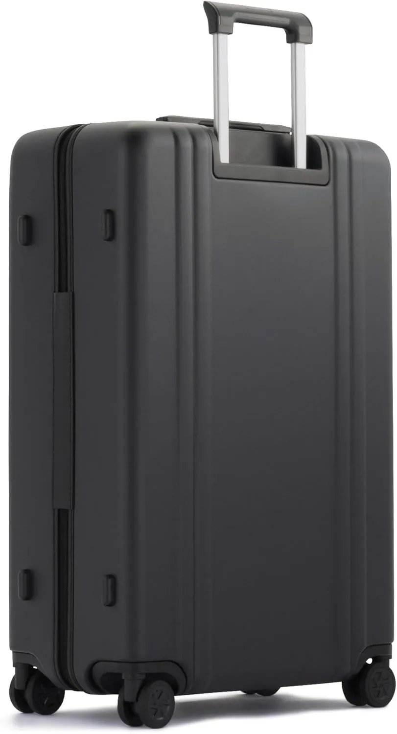 ZERO Halliburton Classic Lightweight 4.0 Large Hardside Travel Case, 30-Inch, Four Dual Spinner Wheels, TSA Accepted Lock, Telescoping Pull Handle, 83L, Matte Finish- Black